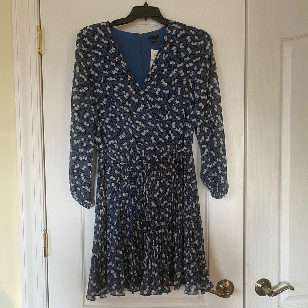 Ann Taylor Blue/White Floral Dress